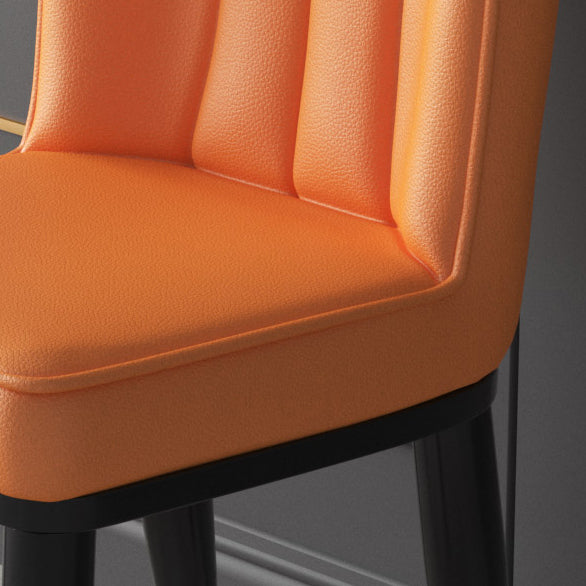 La salle à manger contemporaine en métal préside les chaises latérales à oreilles de finition métallique