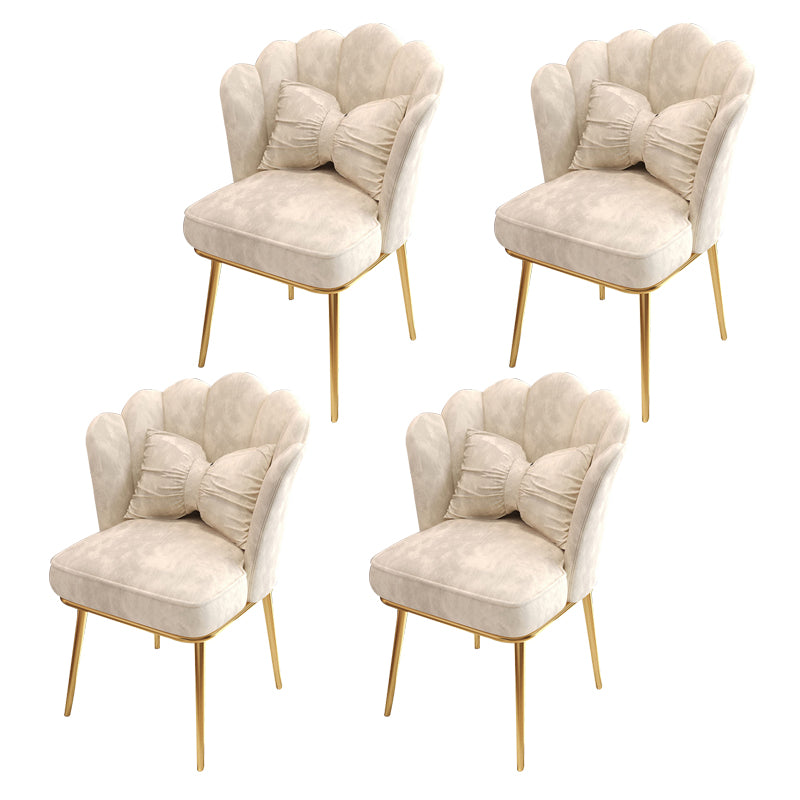 Chaise de salle à manger Glam, chaise à dossier solide de 21 po de large avec 4 pieds en métal pour la maison