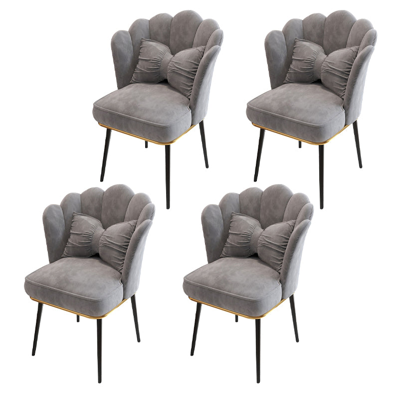 Chaise de salle à manger Glam, chaise à dossier solide de 21 po de large avec 4 pieds en métal pour la maison