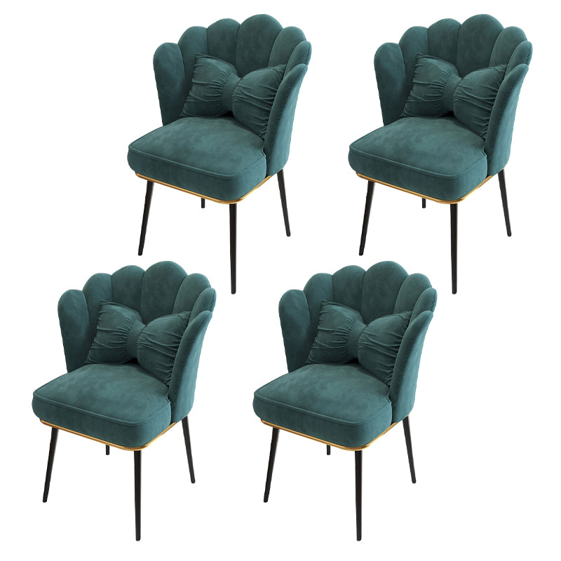 Chaise de salle à manger Glam, chaise à dossier solide de 21 po de large avec 4 pieds en métal pour la maison