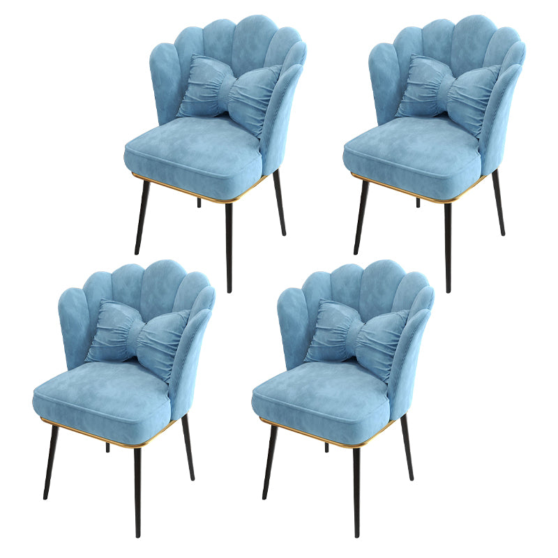 Chaise de salle à manger Glam, chaise à dossier solide de 21 po de large avec 4 pieds en métal pour la maison