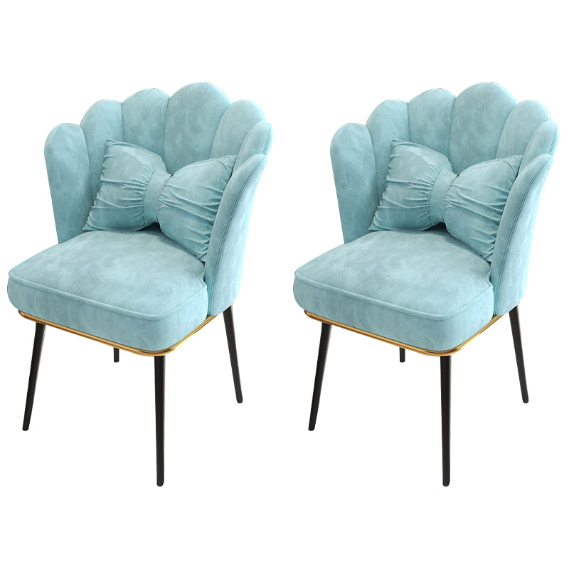 Chaise de salle à manger Glam, chaise à dossier solide de 21 po de large avec 4 pieds en métal pour la maison