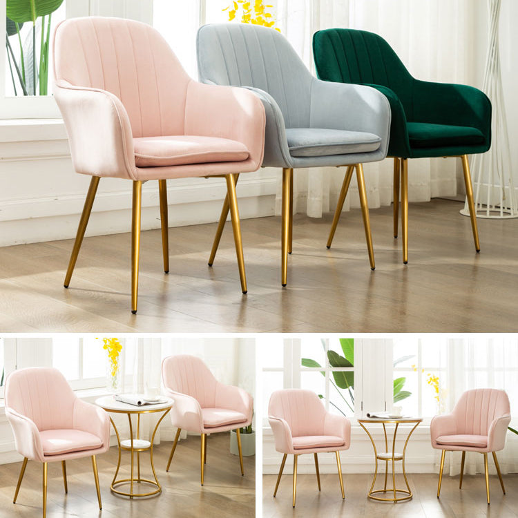 Chaise de salle à manger Glam, chaise à dossier solide de 23 po de large avec 4 pieds en métal pour un usage domestique
