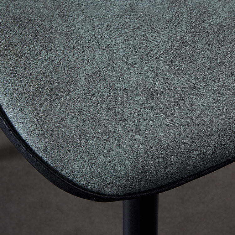 Chaises de salle à manger sans accoudoirs en cuir modernes, chaise latérale à oreilles avec pieds noirs