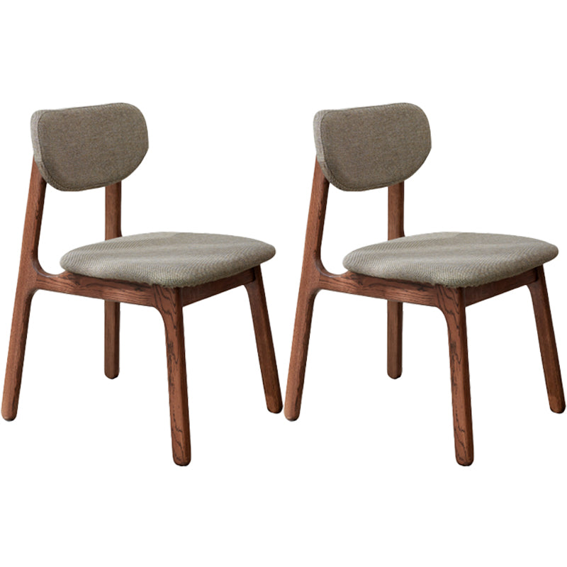 Sedia sala da pranzo scandinava in legno massiccio.