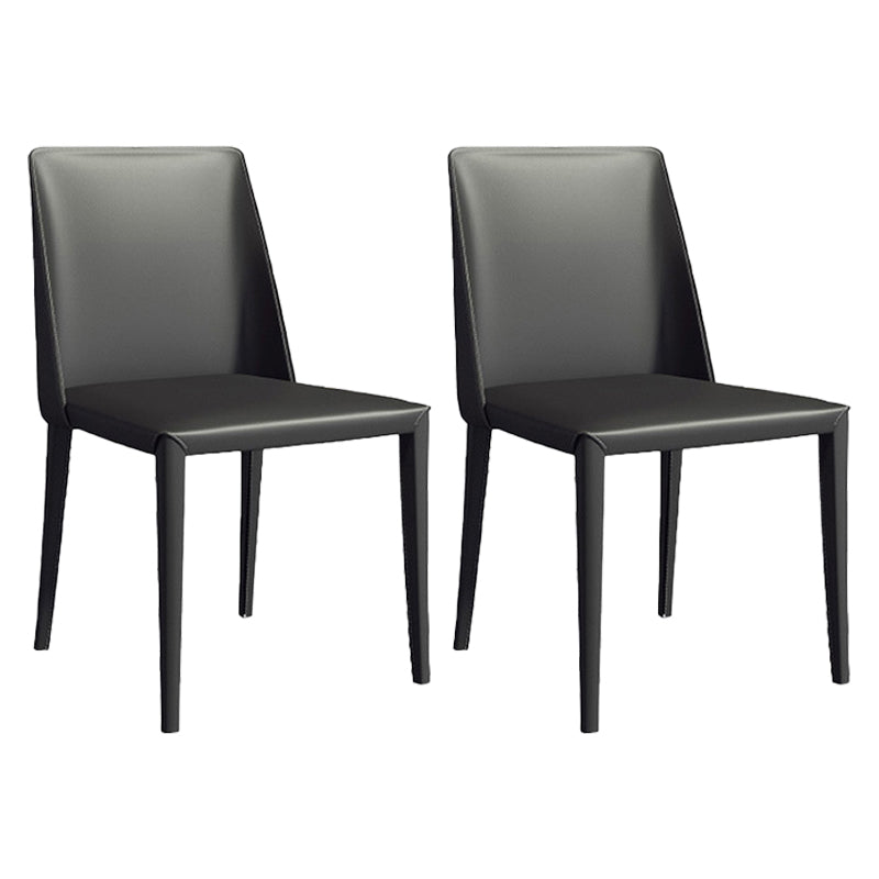 Chaise latérale d'hôtel de style moderne en cuir de selle, finition mate, chaise de salle à manger Parsons
