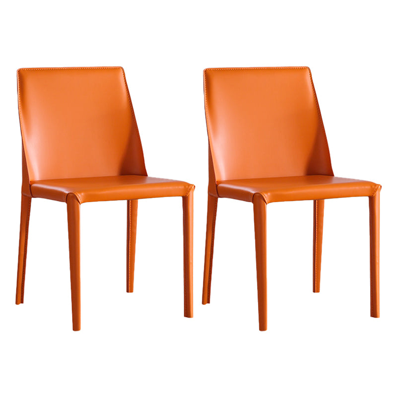 Chaise latérale d'hôtel de style moderne en cuir de selle, finition mate, chaise de salle à manger Parsons