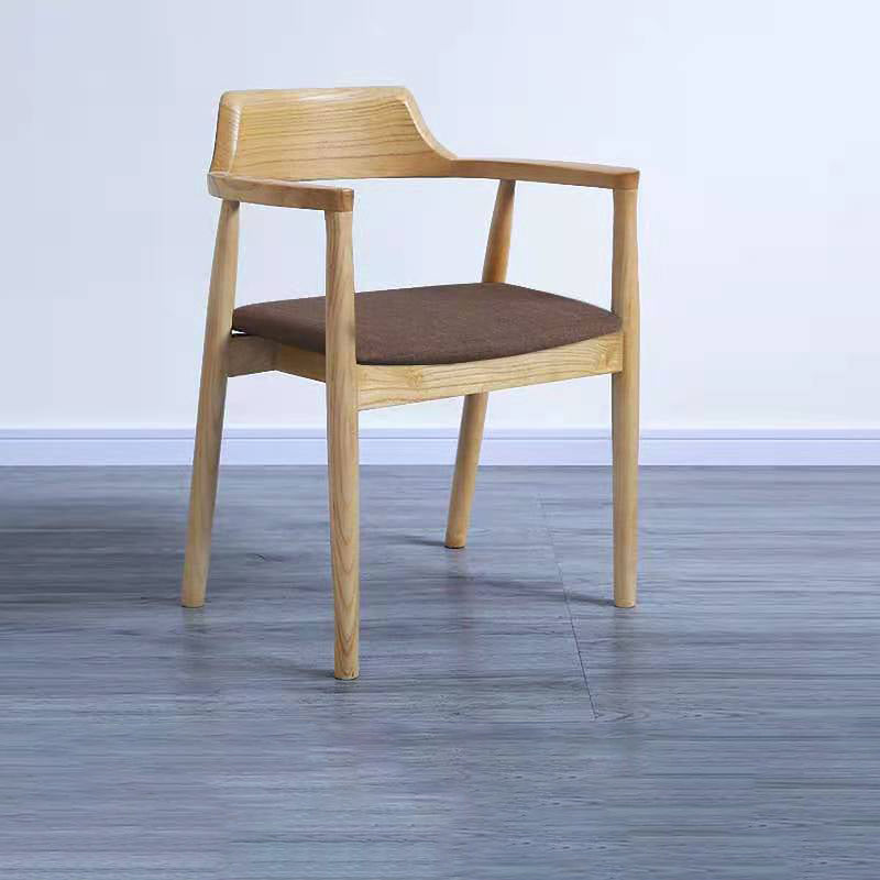 Chaise de salle à manger contemporaine avec accoudoirs ouverts de 20 po de large et 4 pieds en bois pour un usage domestique