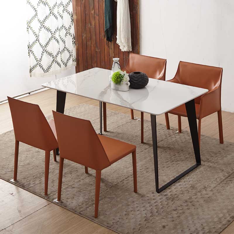 Chaise contemporaine à dossier solide, chaise en cuir de 18 pouces de large avec 4 pieds en métal pour la maison
