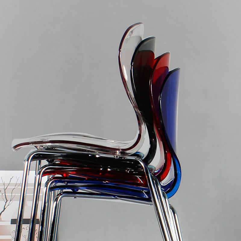 Chaise latérale arrière solide en plastique moderne 33" H dinant la chaise avec 4 jambes pour le restaurant