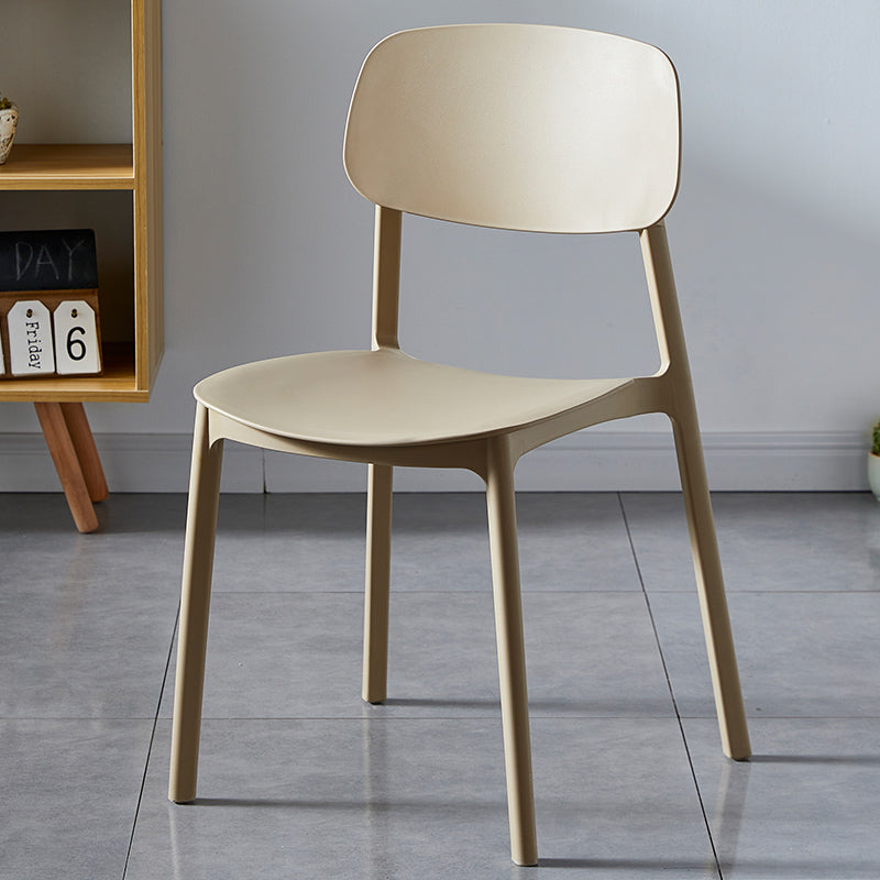Chaise de salle à manger contemporaine en plastique, finition mate, chaise latérale de salle à manger à dossier ouvert