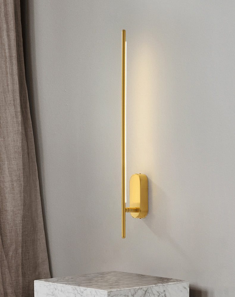 Acryl messing LED -muur sconce in moderne beknopte stijl koper lineair wandlicht voor binnenruimtes