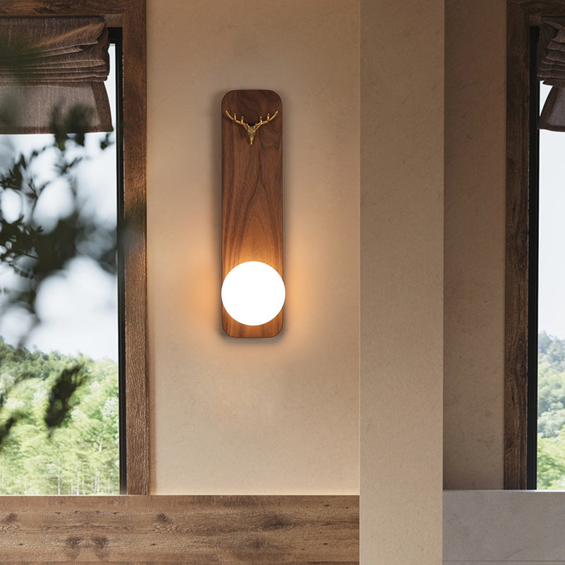 Luci da parete in legno alte da 16 "moderni lampada da applique con tonalità in vetro di latte