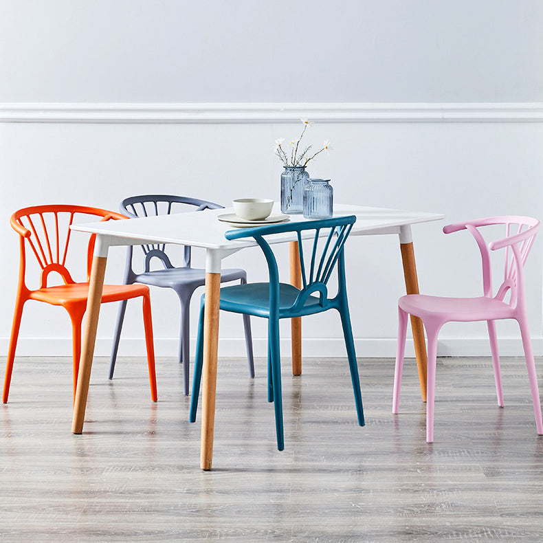 Chaise de salle à manger empilable en plastique à dossier de Wishbone de chaise contemporaine à la maison