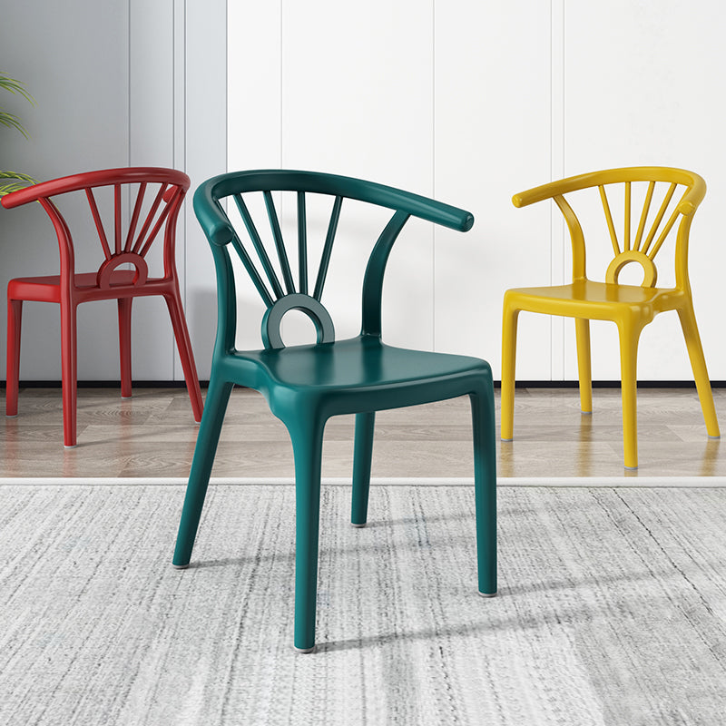 Salle à manger moderne Windsor chaises arrière chaise sans bras de salle à manger en plastique pour la cuisine