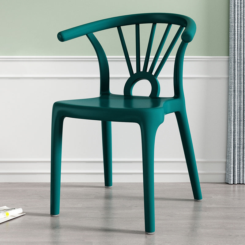 Salle à manger moderne Windsor chaises arrière chaise sans bras de salle à manger en plastique pour la cuisine
