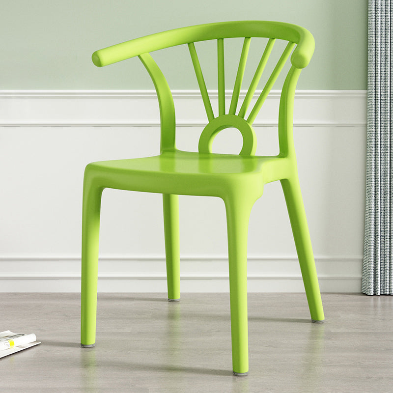Salle à manger moderne Windsor chaises arrière chaise sans bras de salle à manger en plastique pour la cuisine