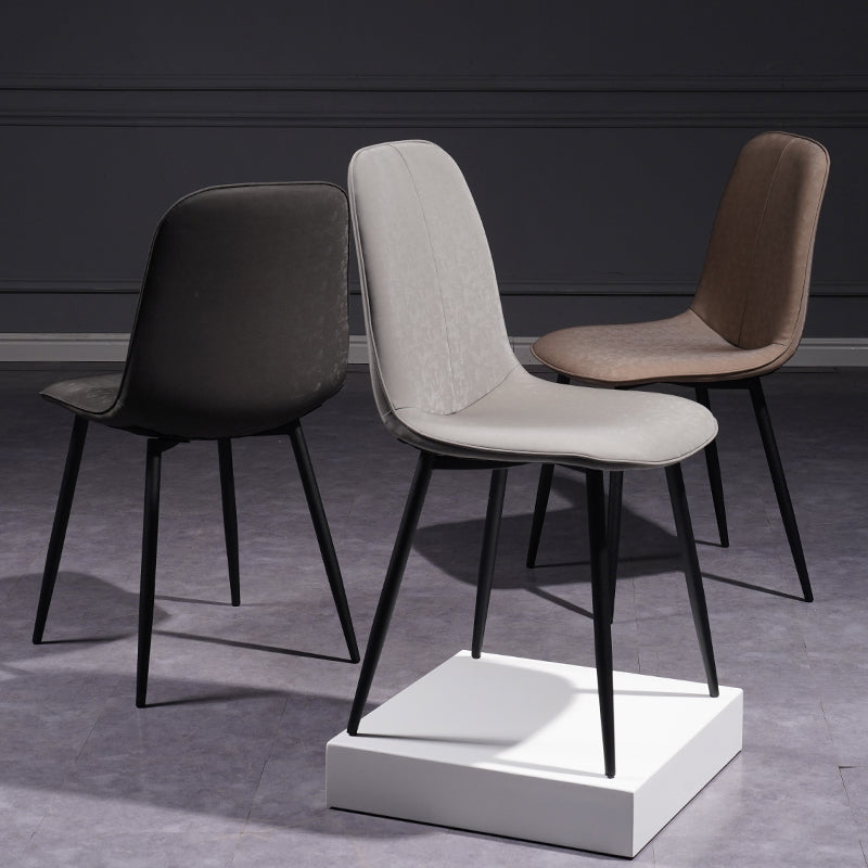 Chaise d'appoint de cuisine scandinave en cuir, finition mate, chaise de salle à manger à dossier solide