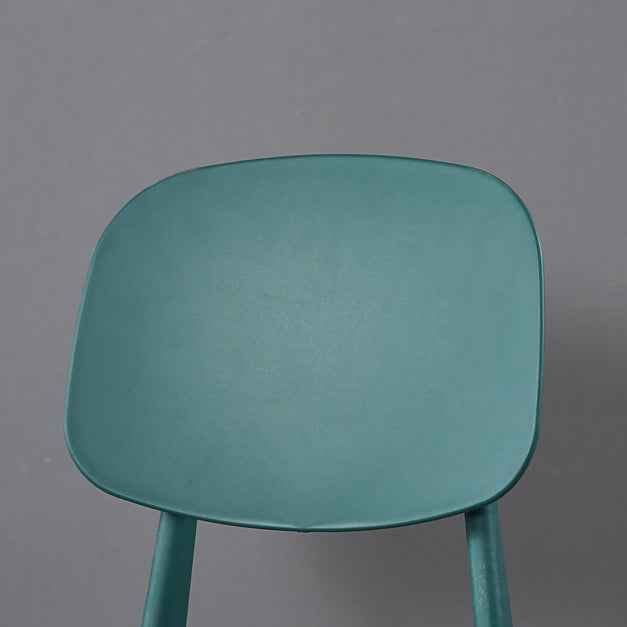 Cuisine moderne dinant la chaise latérale en plastique ouvrant la chaise latérale de salle à manger arrière