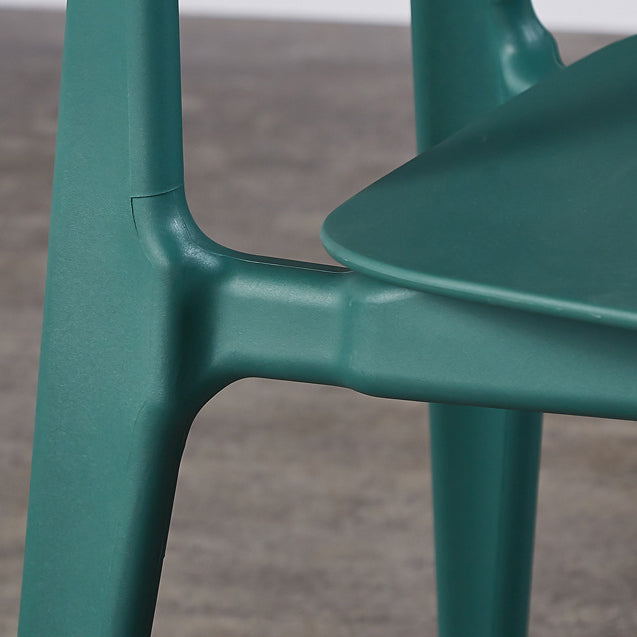 Cuisine moderne dinant la chaise latérale en plastique ouvrant la chaise latérale de salle à manger arrière