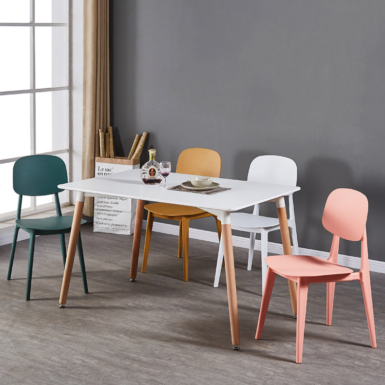 Cuisine moderne dinant la chaise latérale en plastique ouvrant la chaise latérale de salle à manger arrière