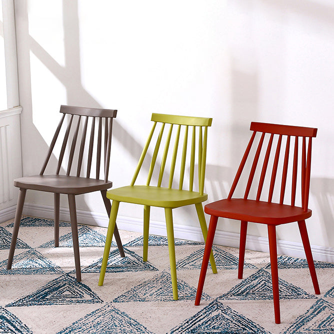 Chaise en plastique intérieure moderne