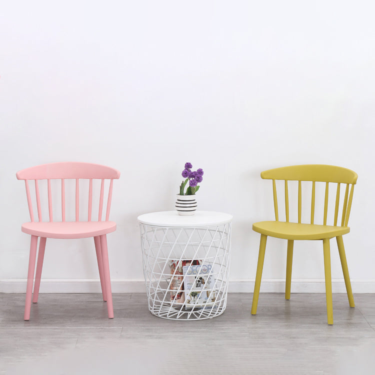 Contemporary Style Plastic Dining Armchair Windsor Back Side Chair for Home