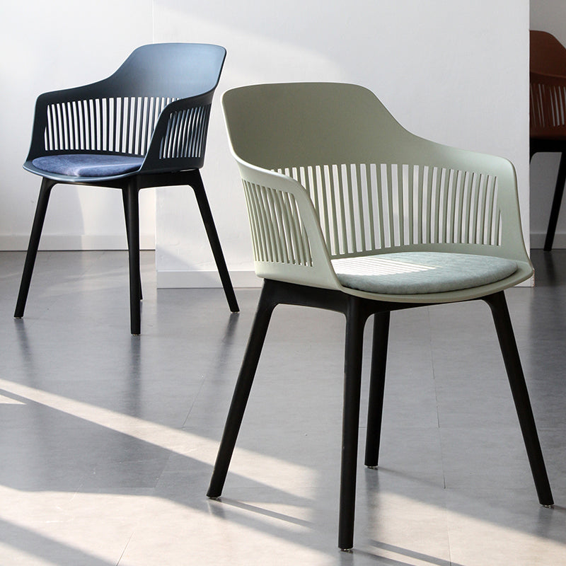 Chaise de salle à manger en plastique de Style nordique, chaise latérale à dossier Windsor pour usage domestique