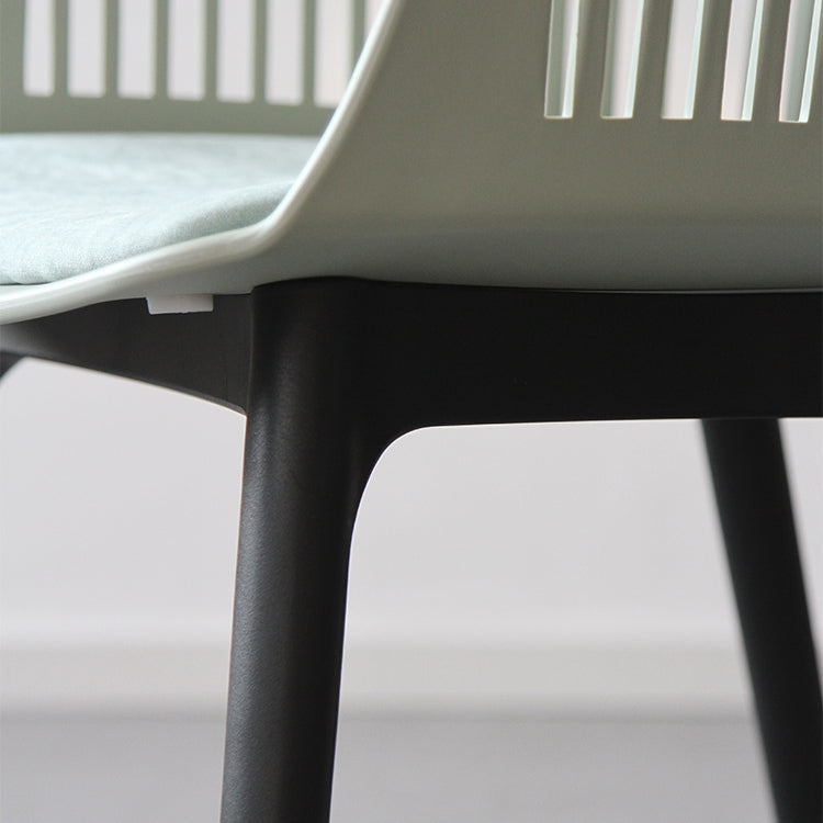 Chaise de salle à manger en plastique de Style nordique, chaise latérale à dossier Windsor pour usage domestique