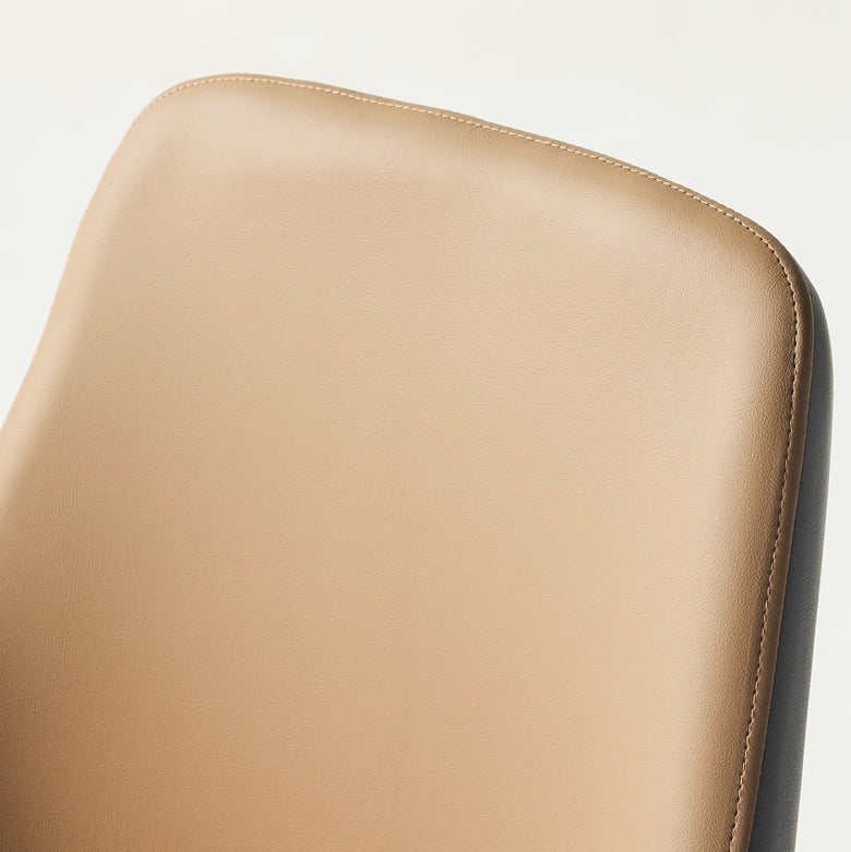 Fauteuil en cuir de restaurant contemporain, finition mate, chaise de salle à manger Parsons