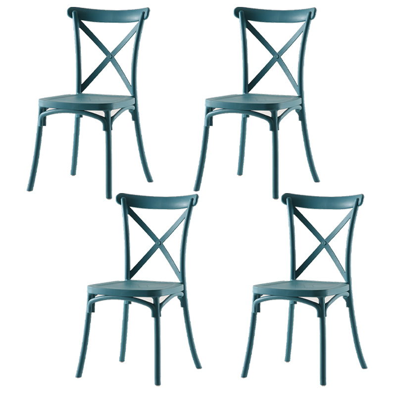Chaise de salle à manger en plastique de style moderne, chaise latérale à dossier croisé de 17 pouces de large pour la cuisine