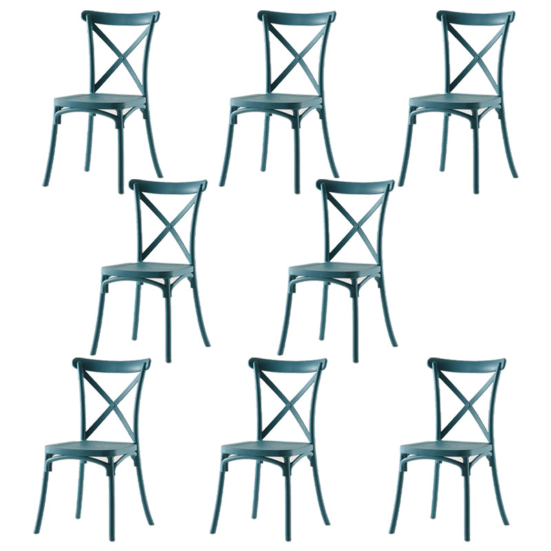 Chaise de salle à manger en plastique de style moderne, chaise latérale à dossier croisé de 17 pouces de large pour la cuisine