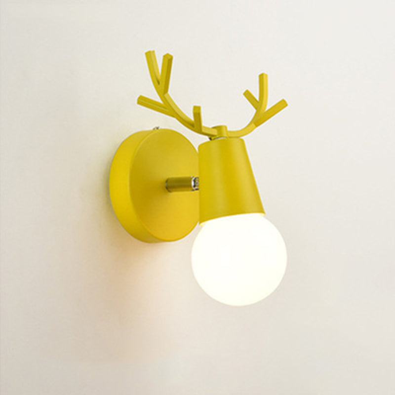 Atletas de hierro Luz de la pared Simple Modern Style 1 Luz de montaje en la pared interior de luz.