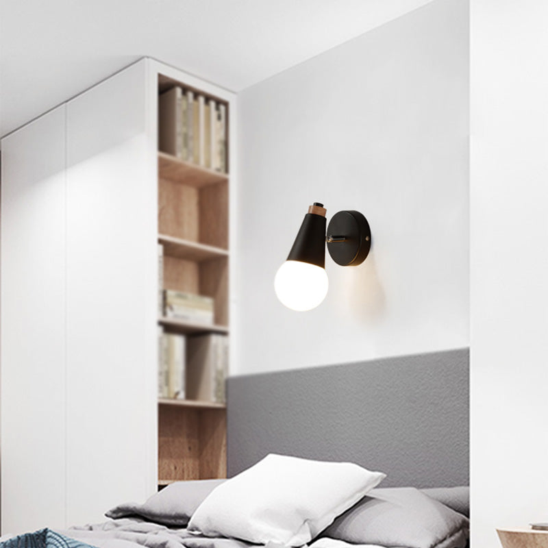 Atletas de hierro Luz de la pared Simple Modern Style 1 Luz de montaje en la pared interior de luz.