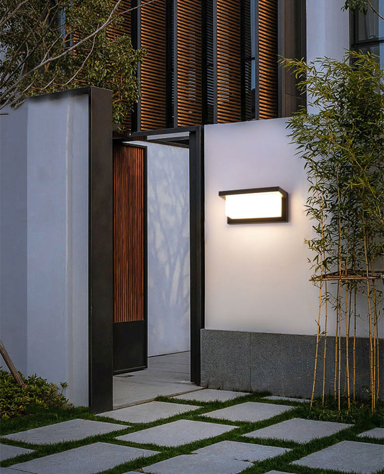 Geometric Shade Wall Lighting Modern Style Metal 1 Light Sconce Light in Black