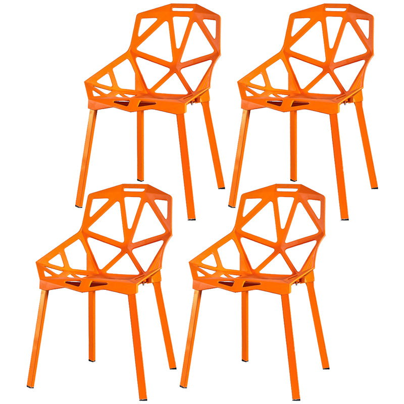 Chaise de salle à manger sans bras en plastique contemporain chaise latéral croisée pour usage à domicile
