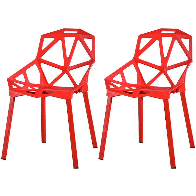 Chaise de salle à manger sans bras en plastique contemporain chaise latéral croisée pour usage à domicile