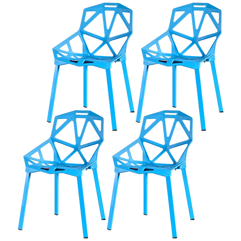 Chaise de salle à manger sans bras en plastique contemporain chaise latéral croisée pour usage à domicile