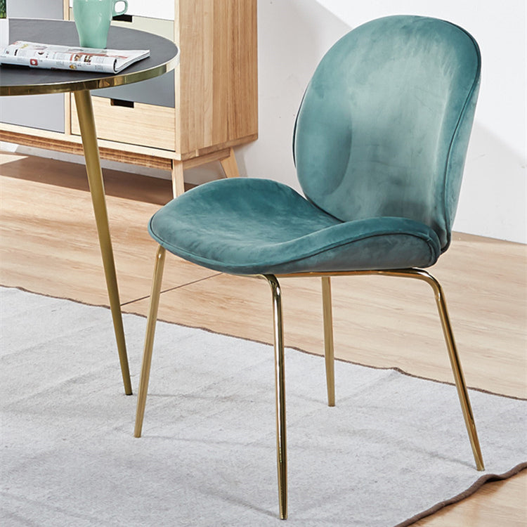 Metal Scandinavian Restaurant Side Chair Matte Finish Wingback Dining Chair
