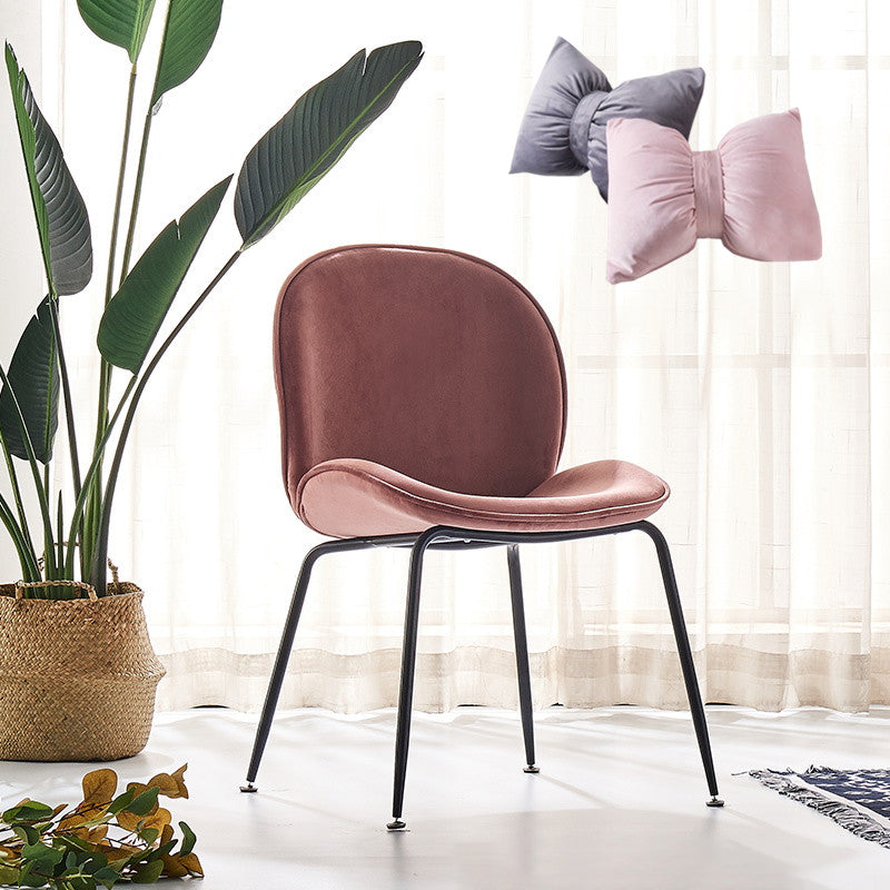 Metal Scandinavian Restaurant Side Chair Matte Finish Wingback Dining Chair
