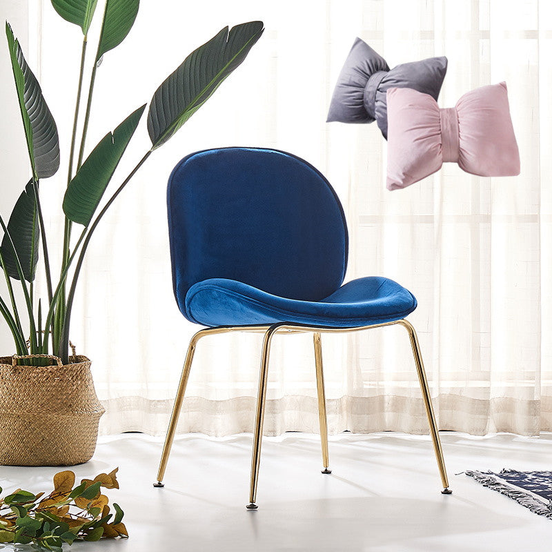 Metal Scandinavian Restaurant Side Chair Matte Finish Wingback Dining Chair