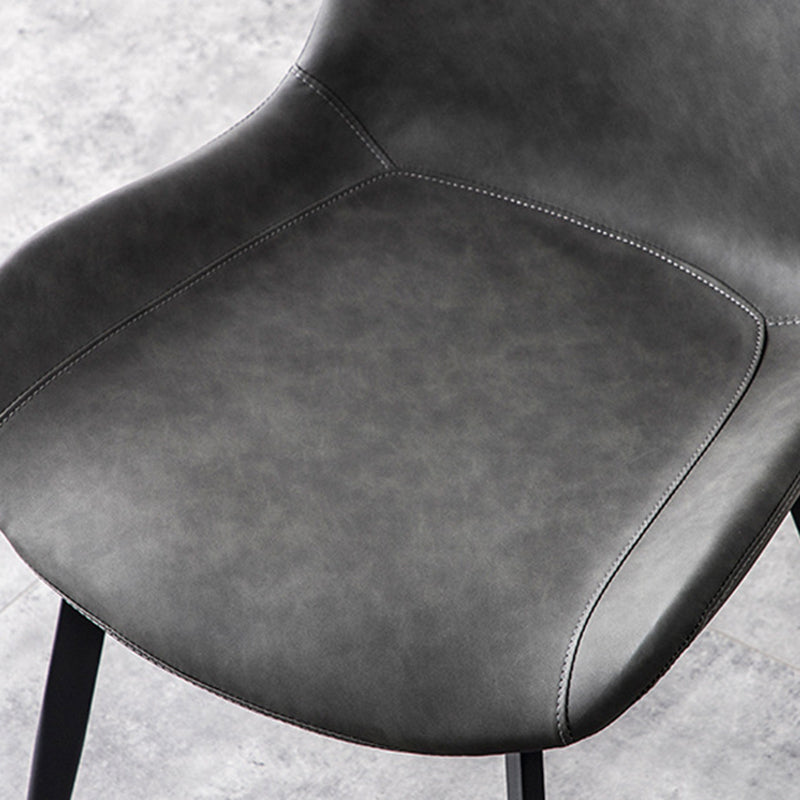 Chaise de cuir en faux cuir de style moderne 20 '' Chaise de restauration Parsons large pour un usage domestique