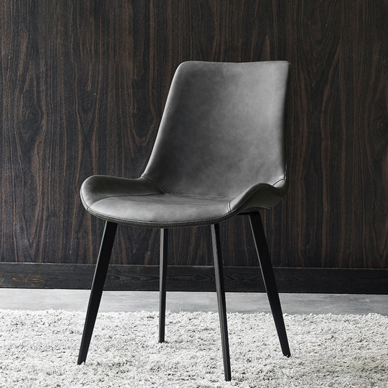 Chaise de salle à manger en cuir PU de style moderne, chaise Parsons de 18 pouces de large pour un usage domestique