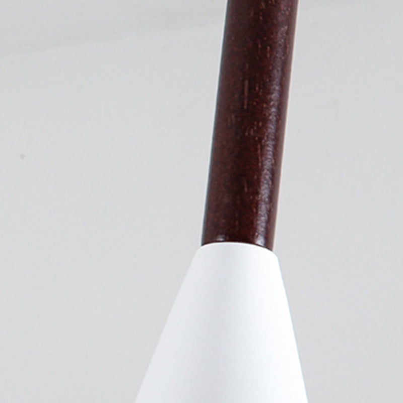 Confonante conico conico a 1 lutto Light MODERN MODERNIT METTAGLIO IMPIO DI LIGHTINA