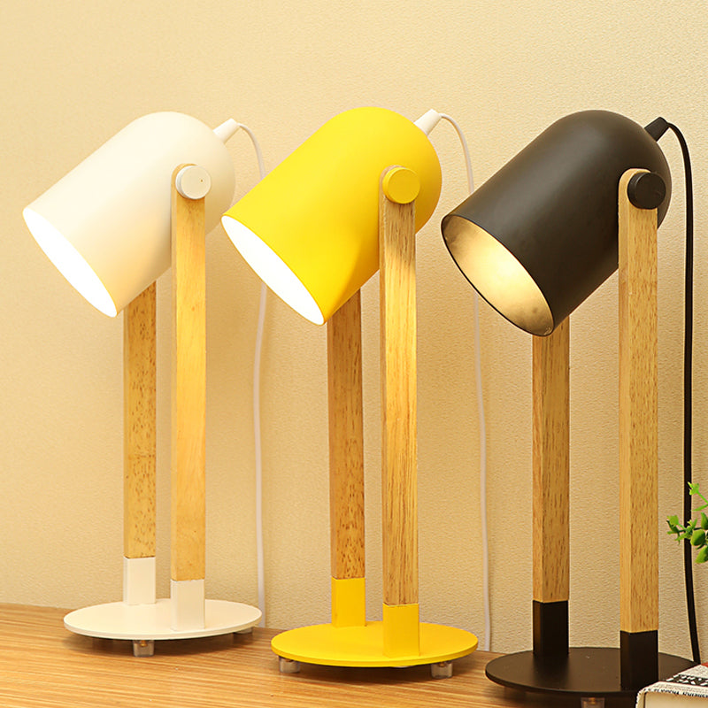 Macaron Simplicity Bell Lampada da tavolo Lampada metallizzata per camera da letto con supporto a penna