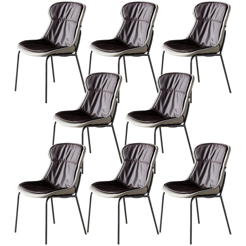 Chaises de salle à manger latérales en cuir Chaise latérale à oreilles rembourrée moderne avec pieds en métal