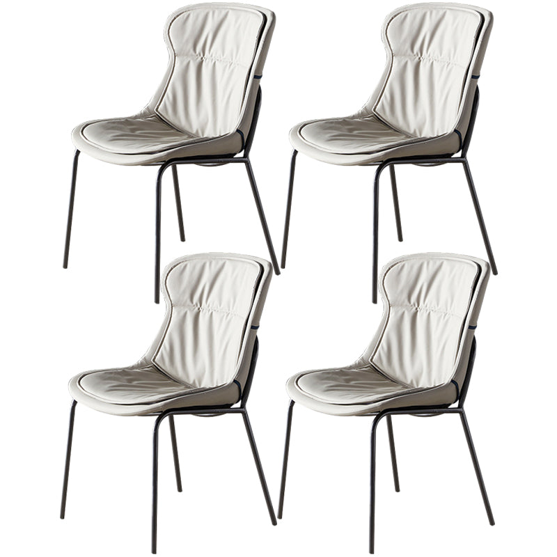 Chaises de salle à manger latérales en cuir Chaise latérale à oreilles rembourrée moderne avec pieds en métal