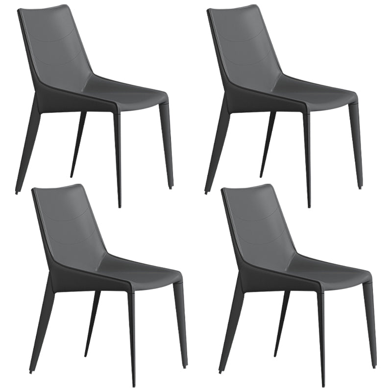 Chaise de salle à manger contemporaine en simili cuir, finition mate, dossier solide