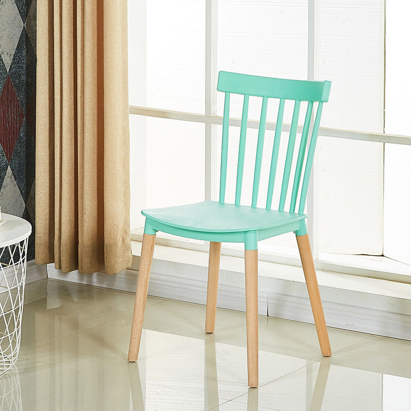 Chaise d'appoint en bois de Style Glam, finition mate, chaise de salle à manger à dossier Windsor pour café