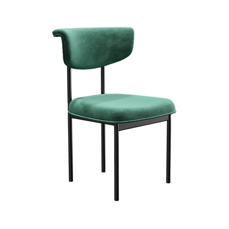 Chaise latéral rembourrée de style glamour